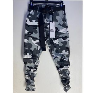 Nwt, almost famous, cargo joggers, camo